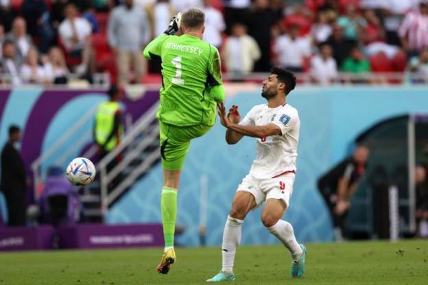 星空投注-【世界杯】首张红牌+首个远射，伊朗读秒2-0十人红龙