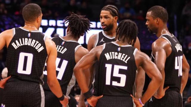 1635153372708006028.jpg 星空体育官网-死缠库里坚守三节 国王最后崩盘令沃顿大呼可惜