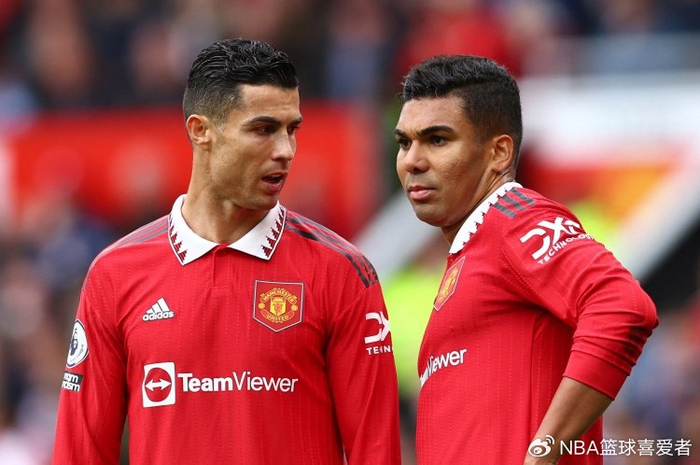 年薪1800万镑！西媒曝C罗招揽卡塞米罗，迈阿密报价有望联手梅西|曼联|克里斯蒂亚诺·罗纳尔多|欧洲|莱昂内尔·梅西|美职_新浪体育_新浪新闻